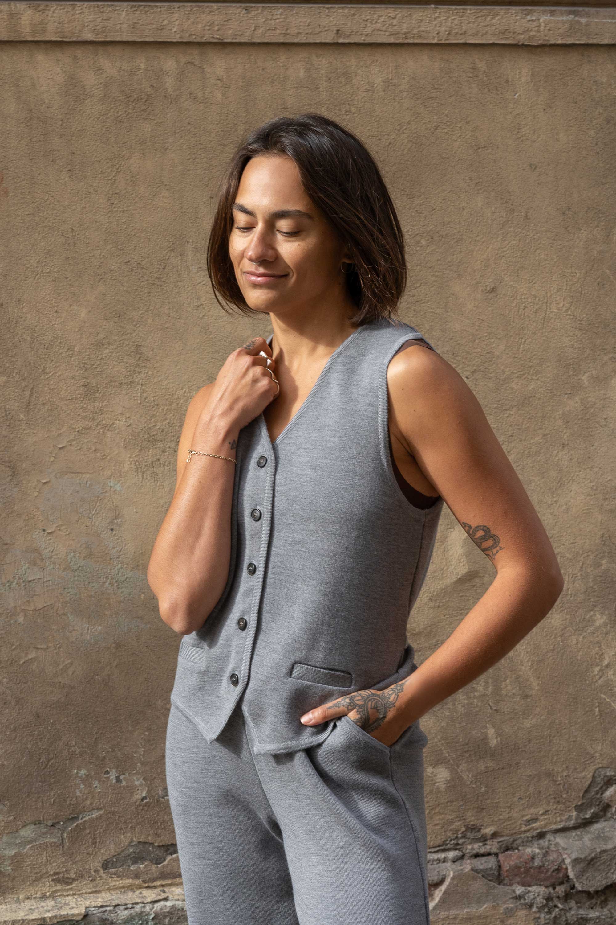 Galante Knitted 100% Merino Waistcoat Light Grey