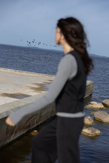 Galante Kootud 100% Meriino Vest Must